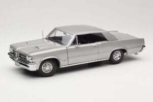 Pontiac GTO Argent Sun Star 1:18 1821 Métal Moulé
