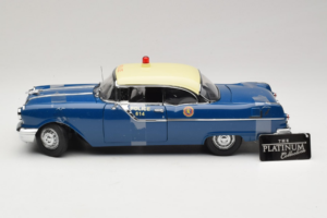 Pontiac Star Chief Voiture de Police Sun Star 1:18 5046 Métal Moulé — image 3 sur 6