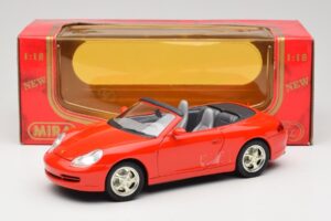 Porsche 911 996 Cabriolet Rouge Mira 1:18 6930 Métal Moulé — image 8 sur 8