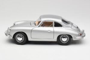Porsche 356B Argent Bburago 1:18 3021-M1 Métal Moulé — image 4 sur 8