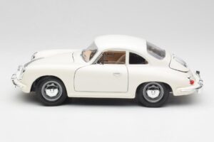 Porsche 356B Blanc Bburago 1:18 3021-M3 Métal Moulé — image 4 sur 8