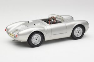 Porsche 550 A Spyder Argent Maisto 1:18 50314 Métal Moulé — image 3 sur 8