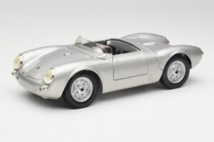 Porsche 550 A Spyder Argent Maisto 1:18 50314 Métal Moulé