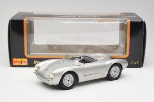 Porsche 550 A Spyder Argent Maisto 1:18 50314 Métal Moulé — image 8 sur 8