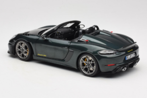 Porsche 718 Spyder RS Weissach Pack Forest Green Norev 1:18 187272 Métal Moulé — image 7 sur 8