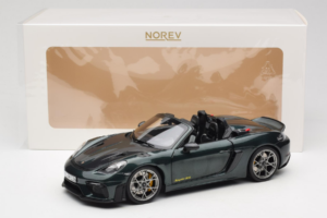Porsche 718 Spyder RS Weissach Pack Forest Green Norev 1:18 187272 Métal Moulé — image 8 sur 8