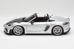 Porsche 718 Spyder RS Weissach Pack GT-Silver Metallic Norev 1:18 187270 Métal Moulé — image 4 sur 8