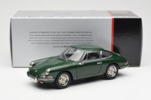 Porsche 901 Vert CMC 1:18 M-067B Métal Moulé — image 6 sur 6