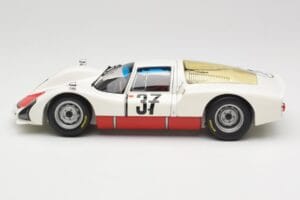 Porsche 906 K #37 V. Elford / B. Pon Porsche System 24 Hours of Le Mans 1967 Minichamps 1:18 100676137 Métal Moulé — image 4 sur 8