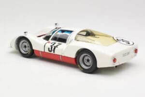Porsche 906 K #37 V. Elford / B. Pon Porsche System 24 Hours of Le Mans 1967 Minichamps 1:18 100676137 Métal Moulé — image 7 sur 8