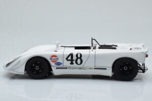 Porsche 908/02 #48 S. McQueen / P. Revson 12 Hours of Sebring 2nd Place Post Race Version 1970 AUTOart 1:18 87072 Métal Moulé — image 4 sur 8