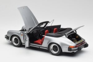 Porsche 911 930 Carrera 3.2 Cabriolet Gris Métallisé Minichamps 1:18 100063034 Métal Moulé — image 5 sur 8