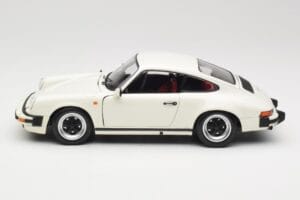 Porsche 911 930 Carrera 3.2 Grand Prix White Minichamps 1:18 100063024 Métal Moulé — image 4 sur 8