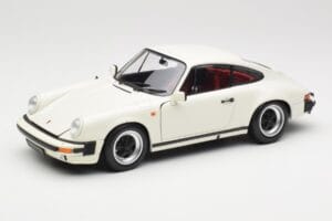 Porsche 911 930 Carrera 3.2 Grand Prix White Minichamps 1:18 100063024 Métal Moulé