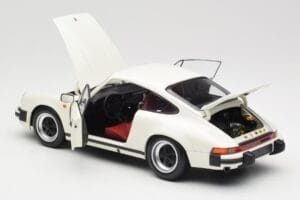 Porsche 911 930 Carrera 3.2 Grand Prix White Minichamps 1:18 100063024 Métal Moulé — image 5 sur 8