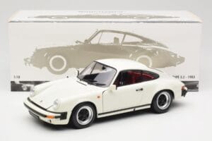 Porsche 911 930 Carrera 3.2 Grand Prix White Minichamps 1:18 100063024 Métal Moulé — image 8 sur 8