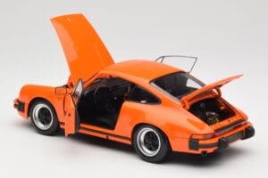 Porsche 911 930 Carrera 3.2 Signal Orange Minichamps 1:18 100063025 Métal Moulé — image 5 sur 8