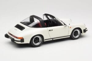 Porsche 911 930 Carrera Targa 3.2 Grand Prix White Minichamps 1:18 100063062 Métal Moulé — image 3 sur 8