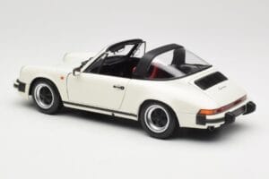 Porsche 911 930 Carrera Targa 3.2 Grand Prix White Minichamps 1:18 100063062 Métal Moulé — image 7 sur 8