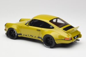 Porsche 911 930 RWB Classic Kaki GT Spirit 1:18 GT120 Résine — image 5 sur 6