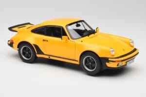 Porsche 911 930 Turbo 3.0 Jaune Norev 1:18 187579 Métal Moulé — image 6 sur 8