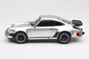 Porsche 911 930 Turbo 3.3 Argent Norev 1:18 187574 Métal Moulé — image 4 sur 8