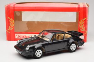 Porsche 911 930 Turbo Vert Tonka 1:18 01677 Métal Moulé — image 8 sur 8