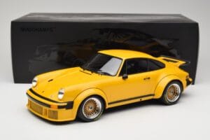 Porsche 911 934 RSR Jaune 1976 Minichamps 1:12 125766401 Métal Moulé — image 6 sur 6