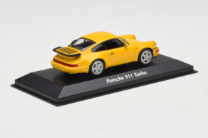 Porsche 911 964 Turbo Jaune MaxiChamps 1:43 940069104 Métal Moulé — image 2 sur 4