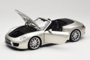 Porsche 911 991 Carrera S Cabriolet GT Argent Métallisé Minichamps 1:18 100061030 Métal Moulé — image 2 sur 8