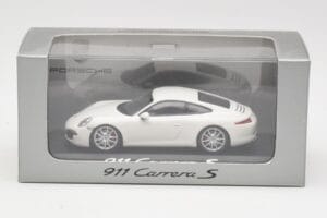 Porsche 911 991 Carrera S Blanc IAA Frankfurt 2011 Minichamps 1:43 WAX20100090 Métal Moulé — image 5 sur 5