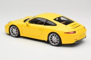 Porsche 911 991 Carrera S Racing Yellow Minichamps 1:18 100061021 Métal Moulé — image 7 sur 8