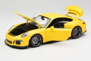 Porsche 911 991 GT3 Racing Jaune & Jantes Argent Minichamps 1:18 110062722 Métal Moulé — image 2 sur 8