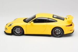 Porsche 911 991 GT3 Racing Jaune & Jantes Argent Minichamps 1:18 110062722 Métal Moulé — image 4 sur 8