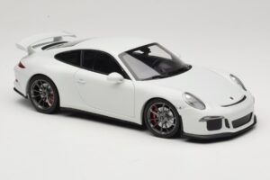 Porsche 911 991 GT3 Blanc Avec Jantes Argent Minichamps 1:18 113062721 Métal Moulé — image 6 sur 8