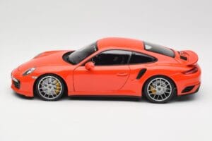 Porsche 911 991 Turbo S Lava Orange Minichamps 1:18 110067120 Métal Moulé — image 4 sur 8