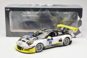 Porsche 911 991.1 GT3 R #911 Manthey Racing N. Tandy / E. Bamber 24h Nurburgring 2016 Minichamps 1:18 155166911 Métal Moulé — image 6 sur 6