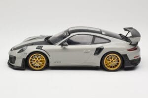 Porsche 911 991.2 GT2 RS Chalk Weissach Package Jantes Dorées Minichamps 1:18 155068304 Métal Moulé — image 3 sur 6