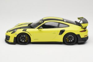 Porsche 911 GT2 RS 991.2 Weissach Package Vert Jantes Noires Minichamps 1:18 155068300-1 Métal Moulé — image 3 sur 6