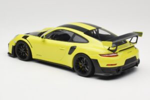 Porsche 911 GT2 RS 991.2 Weissach Package Vert Jantes Noires Minichamps 1:18 155068300-1 Métal Moulé — image 5 sur 6