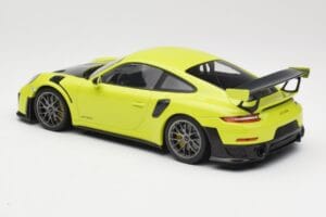 Porsche 911 991.2 GT2 RS Vert Citron avec Jantes Argentées Minichamps 1:18 155068309 Métal Moulé — image 5 sur 6