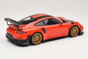 Porsche 911 991.2 GT2 RS Orange Weissach Package Jantes Dorées Minichamps 1:18 155068305 Métal Moulé — image 2 sur 6