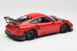 Porsche 911 GT2 RS 991.2 Rouge Jantes Noires Minichamps 1:18 155068307 Métal Moulé — image 2 sur 6