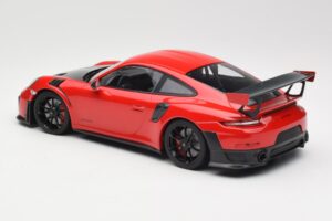 Porsche 911 GT2 RS 991.2 Rouge Jantes Noires Minichamps 1:18 155068307 Métal Moulé — image 5 sur 6