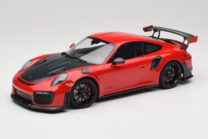 Porsche 911 GT2 RS 991.2 Rouge Jantes Noires Minichamps 1:18 155968307 Métal Moulé
