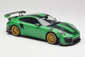 Porsche 911 991.2 GT2 RS Weissach Package British Racing Vert & Roues Dorées Minichamps 1:18 153068318 Métal Moulé — image 4 sur 6
