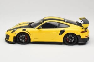 Porsche 911 991.2 GT2 RS Weissach Package Jaune avec Jantes Noires Minichamps 1:18 155068311 Métal Moulé — image 3 sur 6