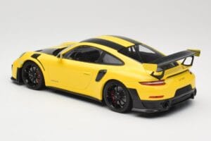 Porsche 911 991.2 GT2 RS Weissach Package Jaune avec Jantes Noires Minichamps 1:18 155068311 Métal Moulé — image 5 sur 6