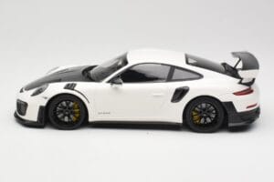 Porsche 911 991.2 GT2 RS Blanc avec Jantes Noires Minichamps 1:18 155068310 Métal Moulé — image 3 sur 6