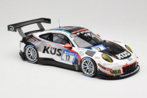 Porsche 911 991.2 GT3 R #17 Kues Team 75 Bernhard M. Christensen / K. Cairoli 24 Hours of Nurburgring 2018 Minichamps 1:18 15 — image 4 sur 6